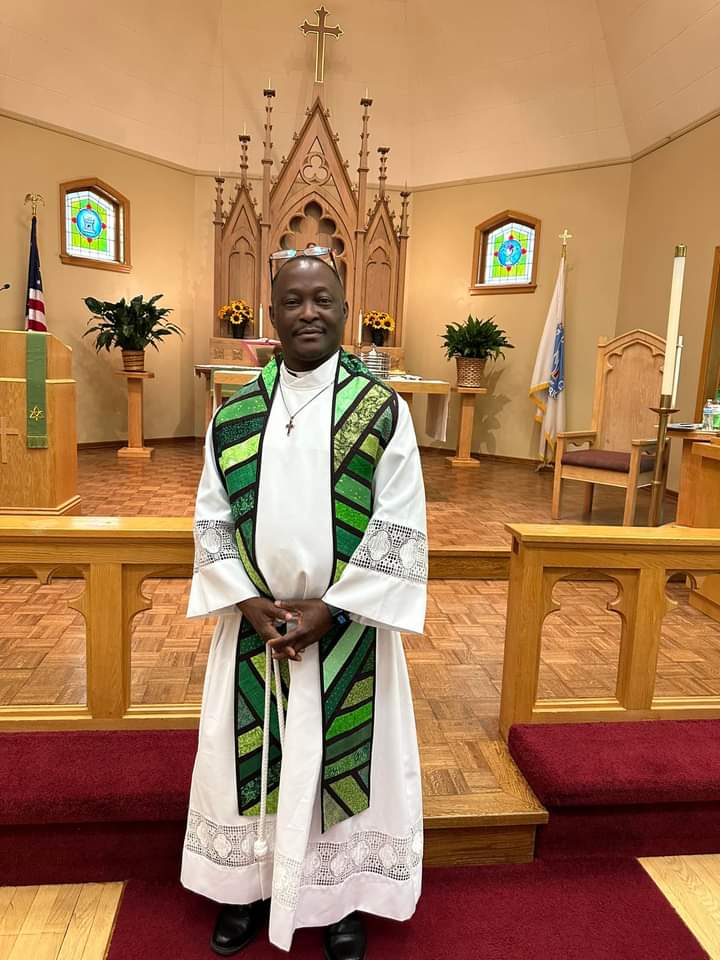 Pastor Rufus Kudee full length photo